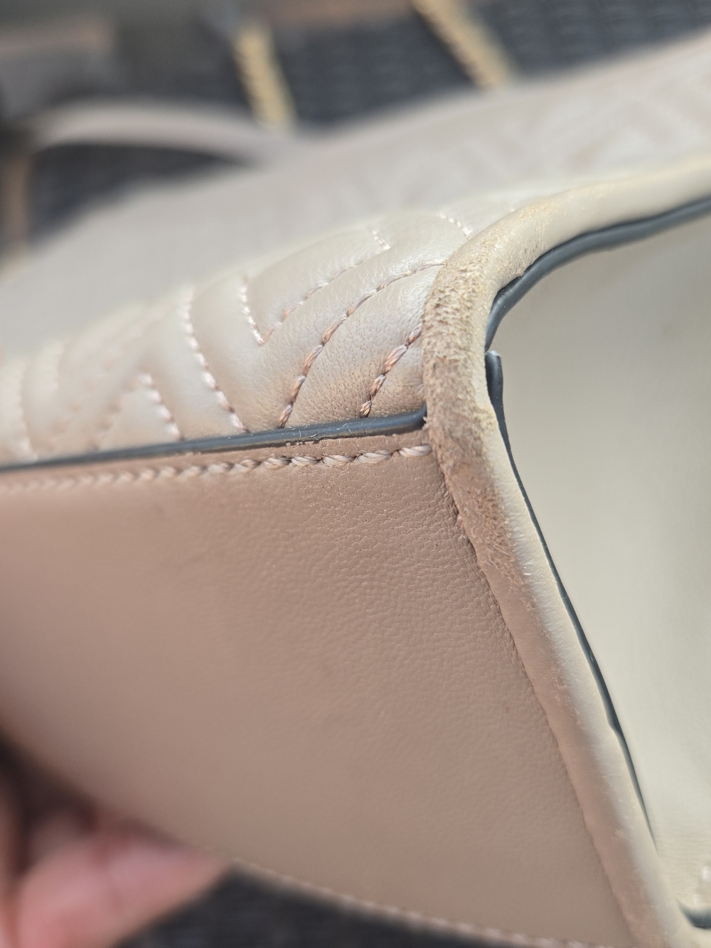 Tory Burch Beige Quilted Leather Chain Shoulder Bag - Picture 10 of 17